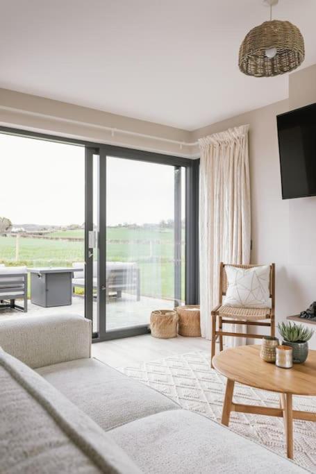 The Byre At Corrstown Village Portrush Eksteriør billede