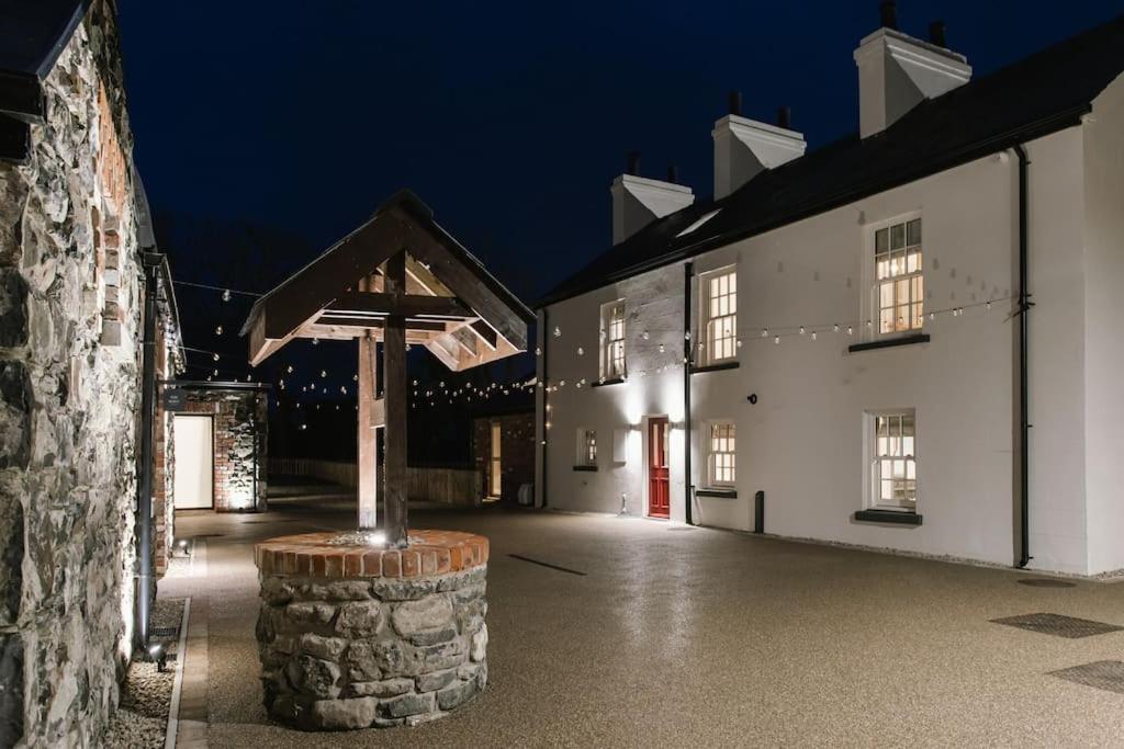 The Byre At Corrstown Village Portrush Eksteriør billede