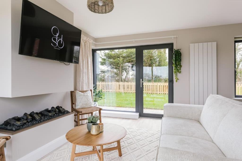 The Byre At Corrstown Village Portrush Eksteriør billede